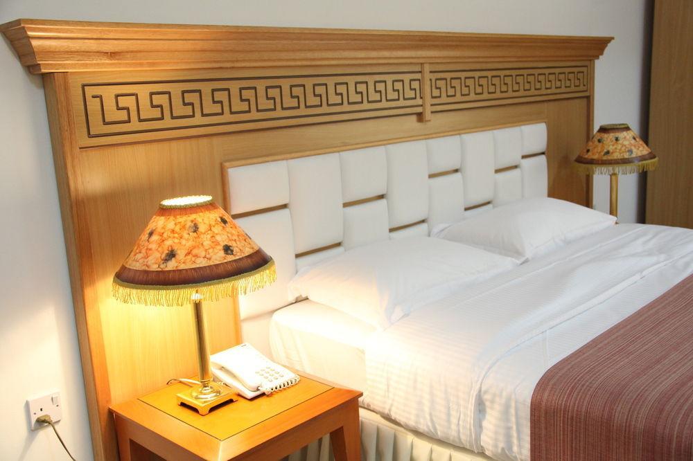 Flamingo Hotel Apartments Абу-Дабі Екстер'єр фото